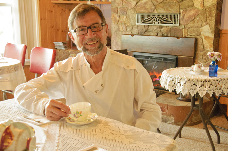 Simply Simon’s offering tea and treats in Riondel